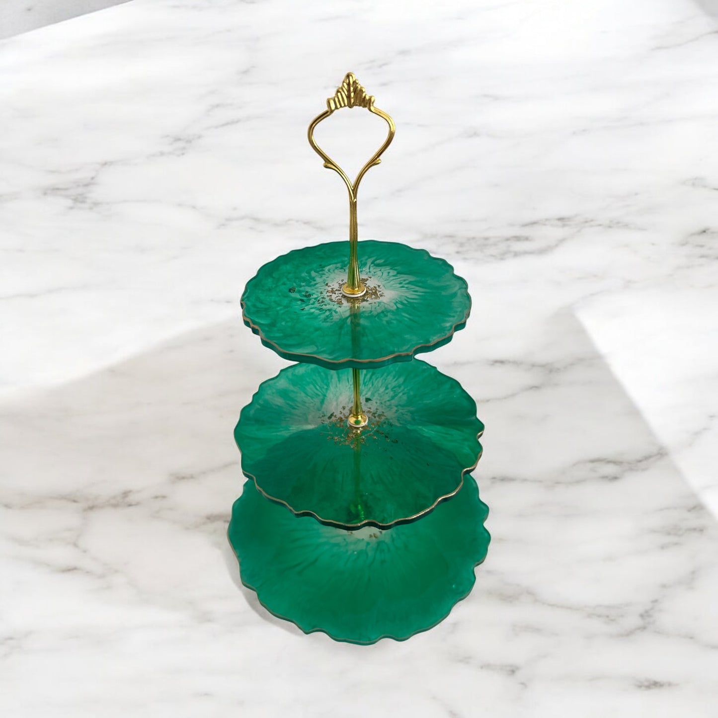 Etagere aus handgefertigten Resin - Eine Bühne für Ihre Köstlichkeiten