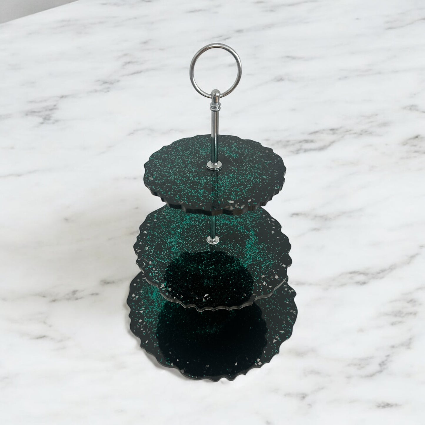 Etagere aus handgefertigten Resin - Eine Bühne für Ihre Köstlichkeiten